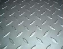 Csúszásgátló rozsdamentes lemez