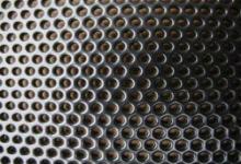 Perforált lemez körlyukasztással